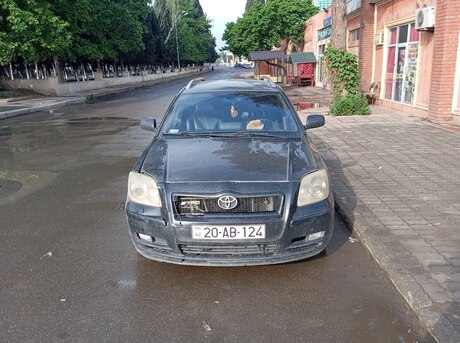 Toyota Avensis 2005