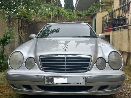 Mercedes E 220 d 2001