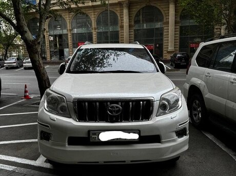 Toyota Land Cruiser Prado 2013