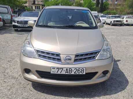 Nissan Tiida 2012