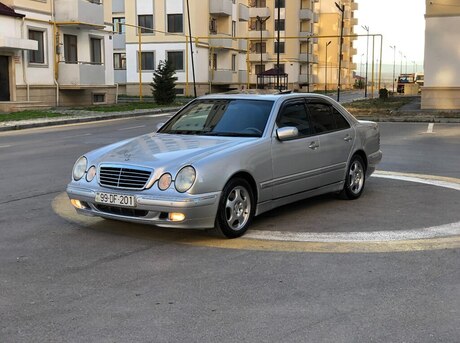 Mercedes E 320 2001