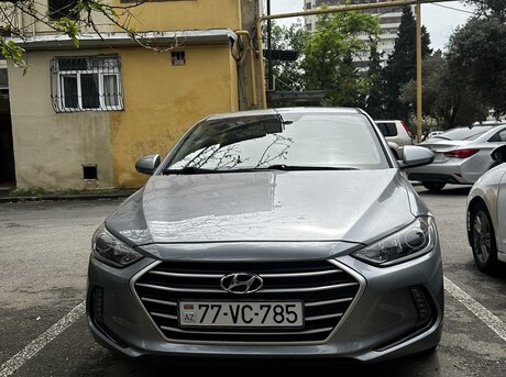 Hyundai Elantra 2017