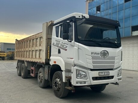 FAW J6P dumper 8x4 2019