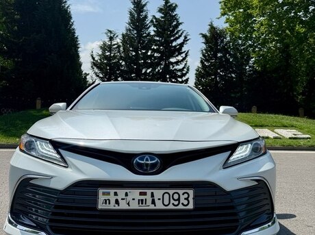 Toyota Camry 2021