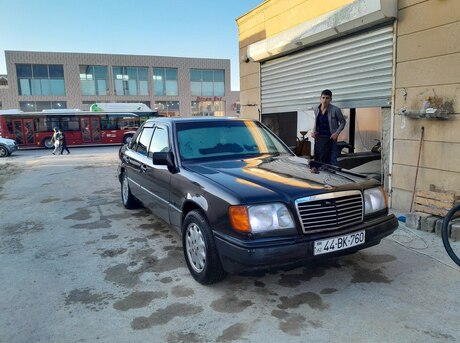 Mercedes E 220 1994