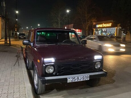 LADA (VAZ) Niva 1986