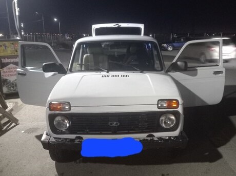 LADA (VAZ) Niva 2003