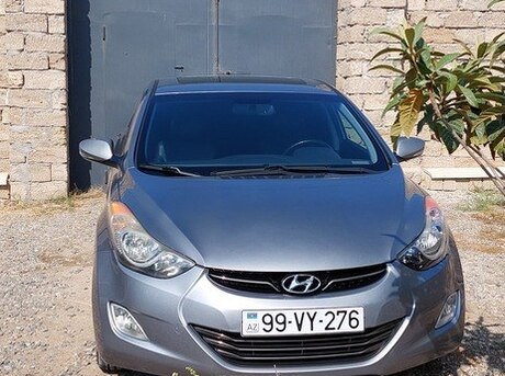 Hyundai Elantra 2013