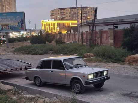 LADA (VAZ) 2107 2003