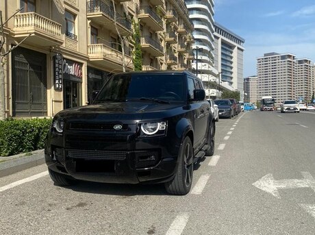 Land Rover Defender 2022