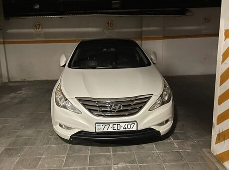 Hyundai Sonata 2010