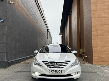 Hyundai Sonata 2010