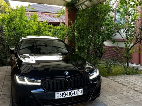 BMW 530e 2021