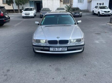 BMW 740 2000