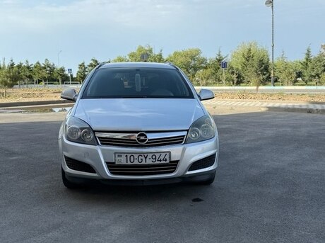 Opel Astra 2010