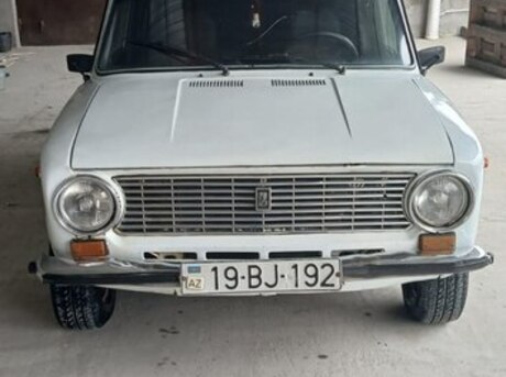 LADA (VAZ) 21011 1985