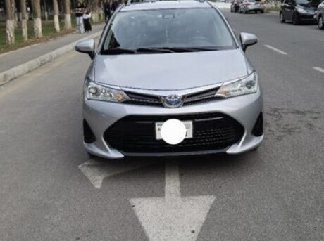 Toyota Corolla Fielder 2018