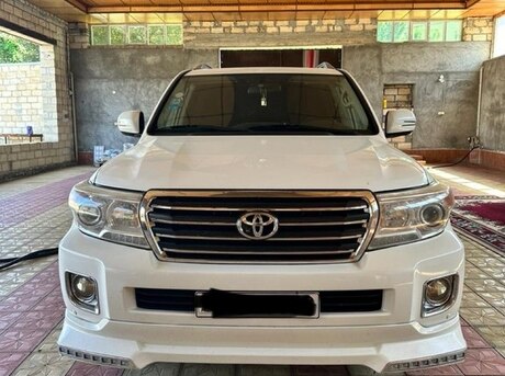 Toyota Land Cruiser 2011