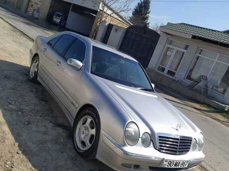 Mercedes E 240 2001