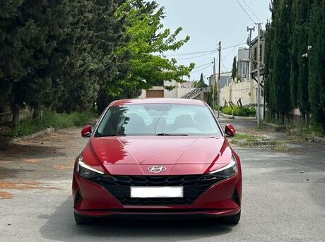 Hyundai Elantra 2022