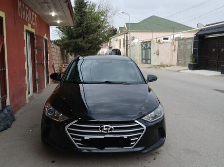 Hyundai Elantra 2018