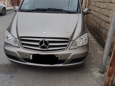 Mercedes Viano 2008