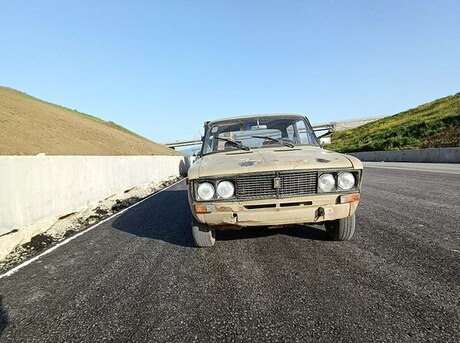 LADA (VAZ) 2106 1988