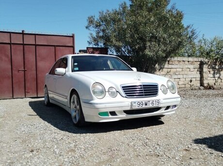 Mercedes E 240 2000
