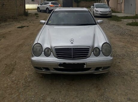 Mercedes E 240 1999