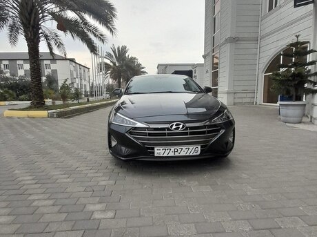 Hyundai Elantra 2020