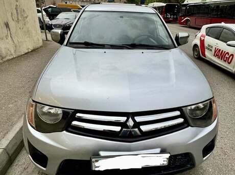 Mitsubishi L200 2009