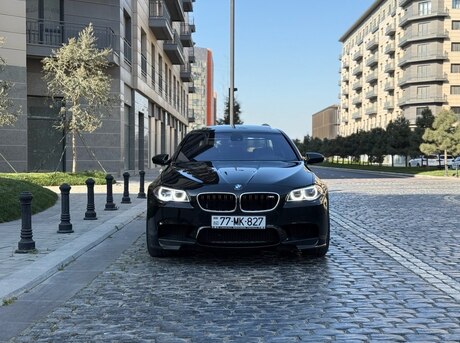 BMW M5 2012
