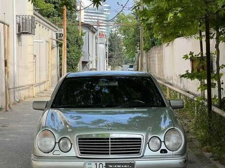 Mercedes E 240 1998