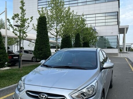 Hyundai Accent 2015