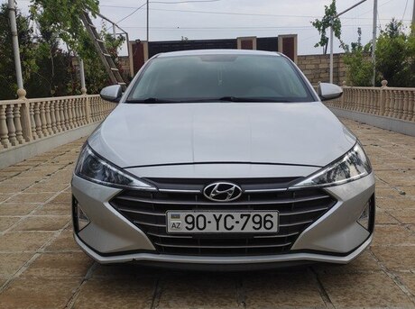 Hyundai Elantra 2019