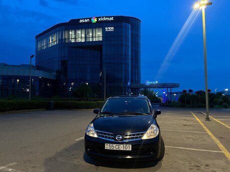 Nissan Tiida 2011