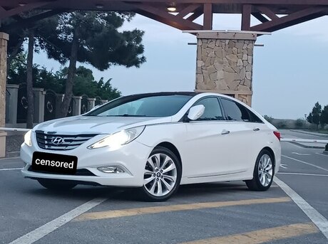 Hyundai Sonata 2010