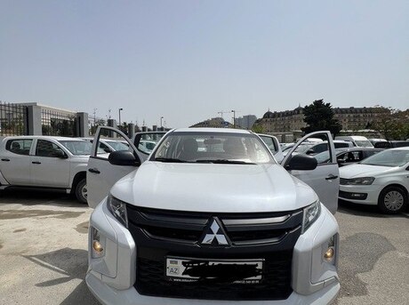 Mitsubishi L200 2021