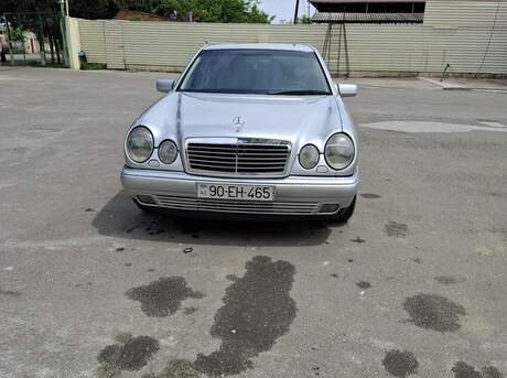 Mercedes E 240 1999