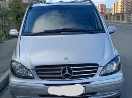 Mercedes Viano 2006