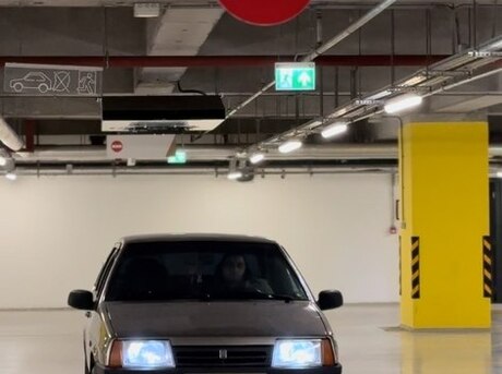 LADA (VAZ) 21099 2000