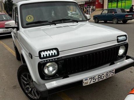 LADA (VAZ) Niva 2012