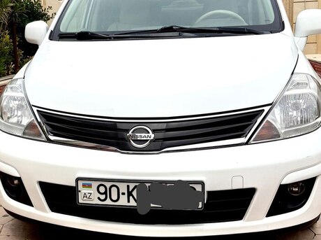Nissan Tiida 2010