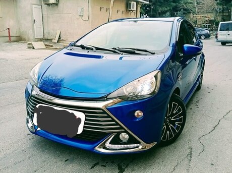 Toyota Prius C 2014