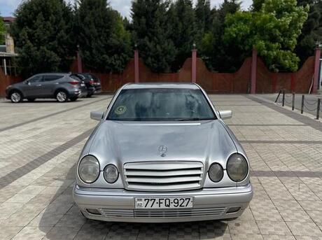 Mercedes E 230 1996