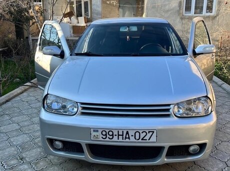 Volkswagen Golf 2003