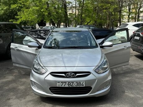 Hyundai Accent 2013