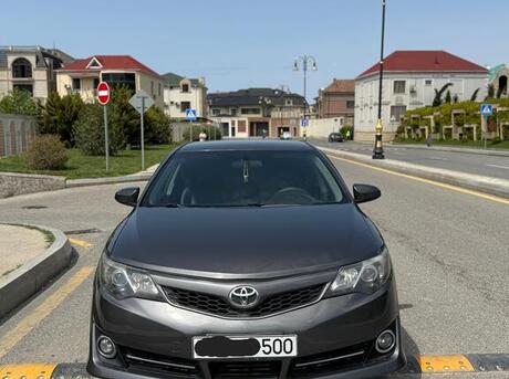 Toyota Camry 2014