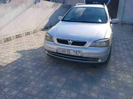 Opel Astra 2000