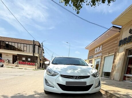 Hyundai Elantra 2015